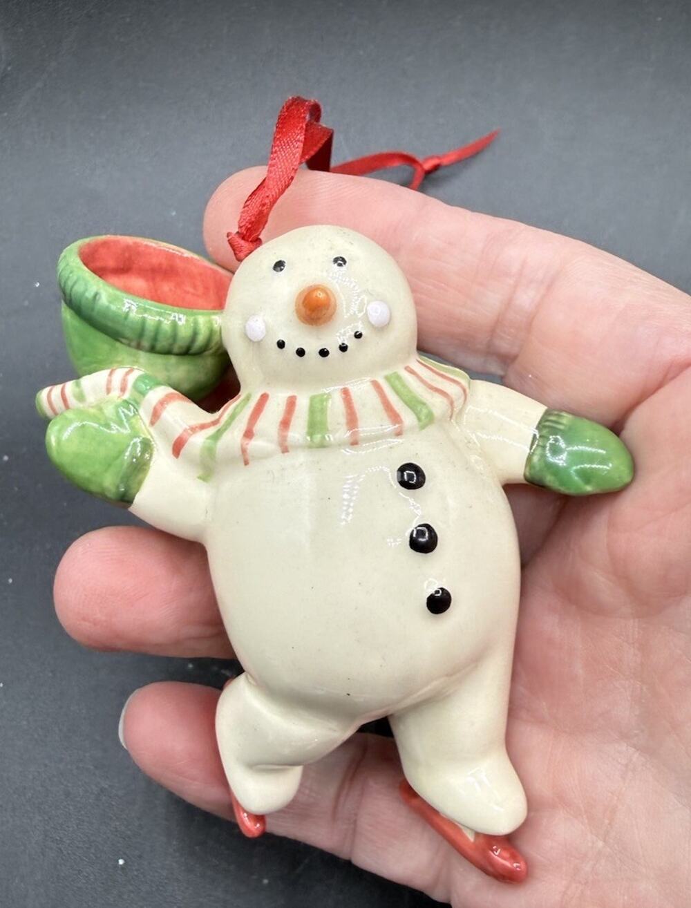 Longaberger Ornament Snowman Skating BLUSTER SKATING 2004 Ceramic EUC -LO27